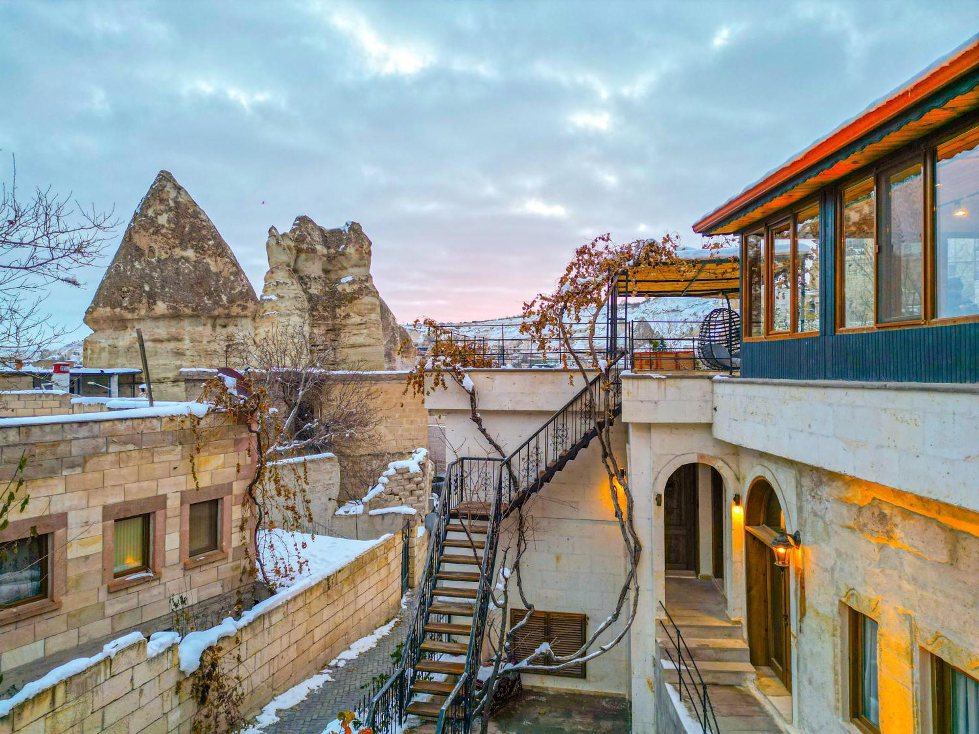 Matiana View Cave Hotel เกอเรเม ภายนอก รูปภาพ